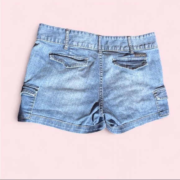 Calvin Klein Jeans Light Blue Denim Cargo Shorts - Picture 2 of 3
